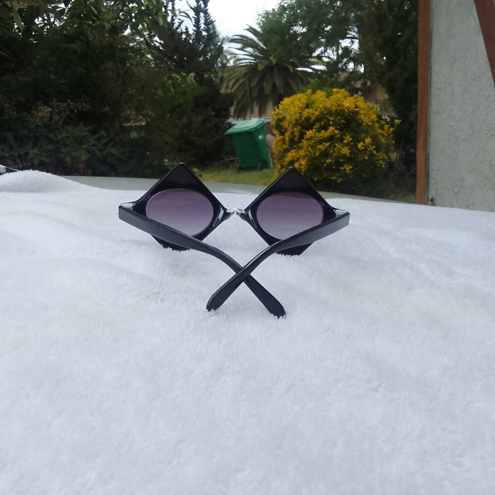 Best Offer? Bundle Well-Designed Sharp Cool Cutti… - image 7